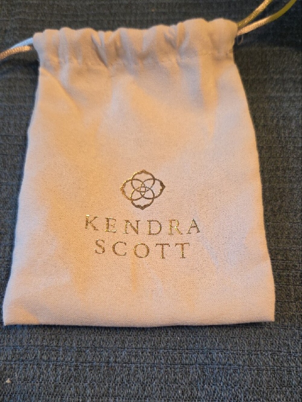 Kendra Scott Kira Drop Rose Gold  Earrings And Necklace Set - Picture 6 of 6